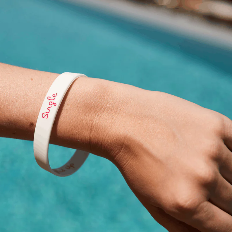 Official Love Island Reversible Wristband - Coupled Up/Single